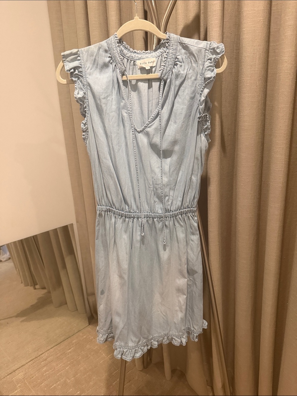 Bella Dahl Light Chambray Ruffle Sleeve Dress